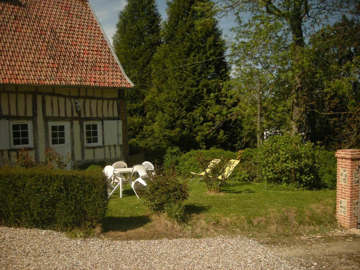 Les Gites De La Renardiere Gueures Luaran gambar